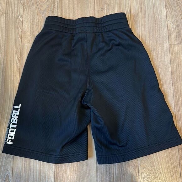 Under armour boys black and gray athletic shorts size medium youth - Picture 9 of 10